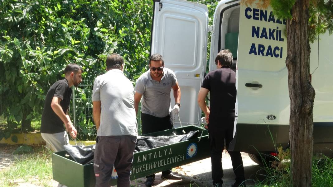Kahreden haber! Ölüm haberi camiden geldi 1